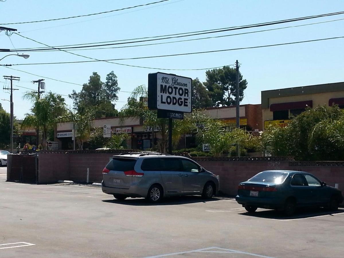 Mt. Gleason Motorlodge - Housity