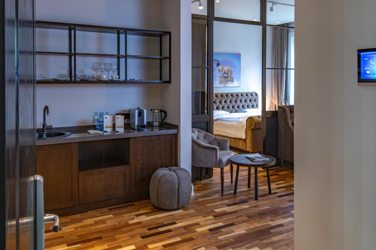 Warm House Apart Hotel - Housity