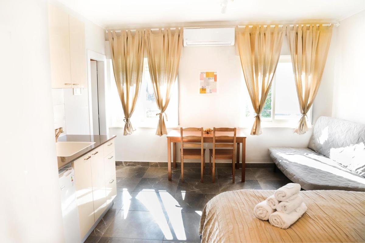 Gabriel Apartments - Design Suite in JEM City Center - Housity