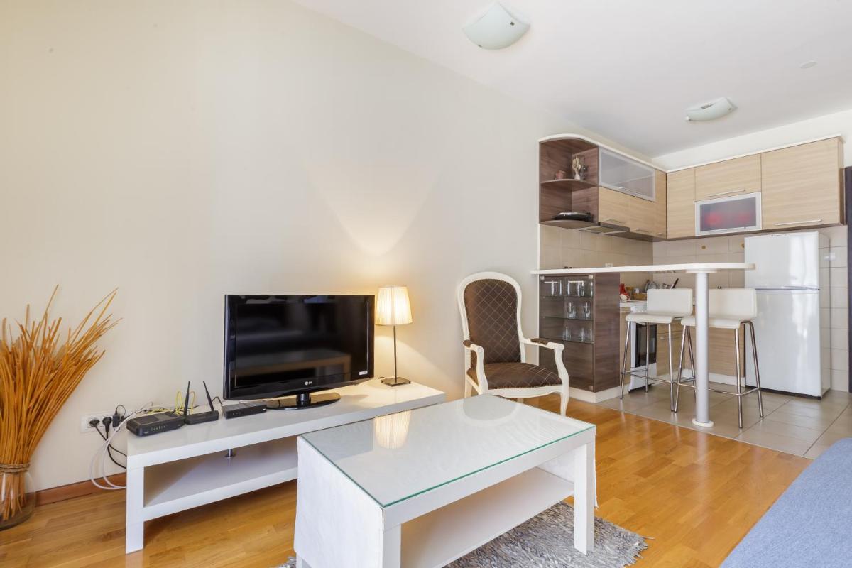 Zebra - Housity