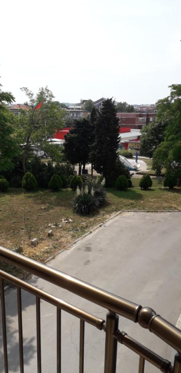 Zdravko Guest House - Housity