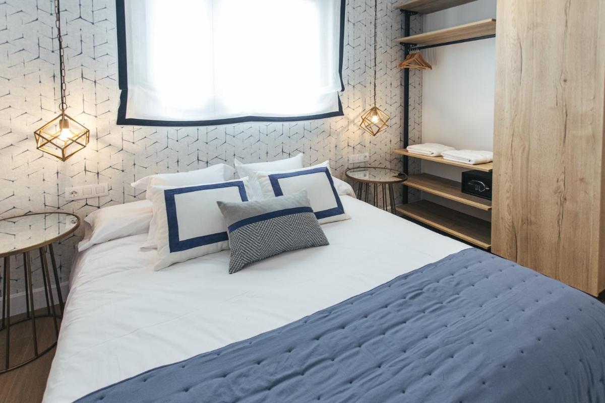 The Lucky Flats - Poeta Quintana - Housity