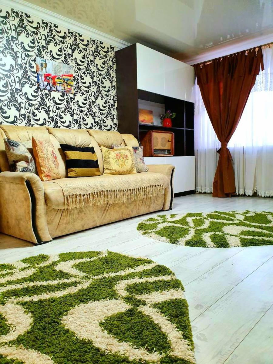 Suitetrails - Apartment Ushakova 16