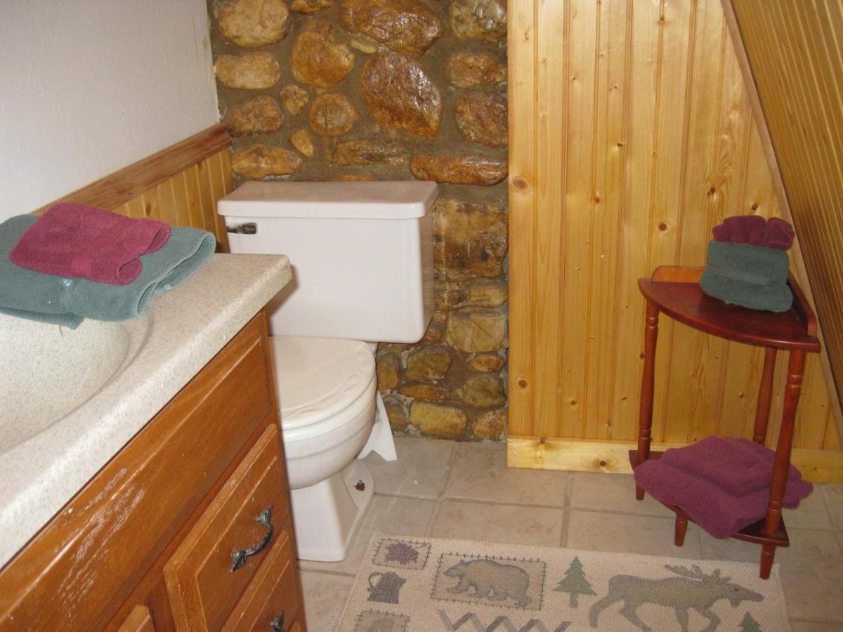 Buffalo Creek Bed and Breakfast - Housity