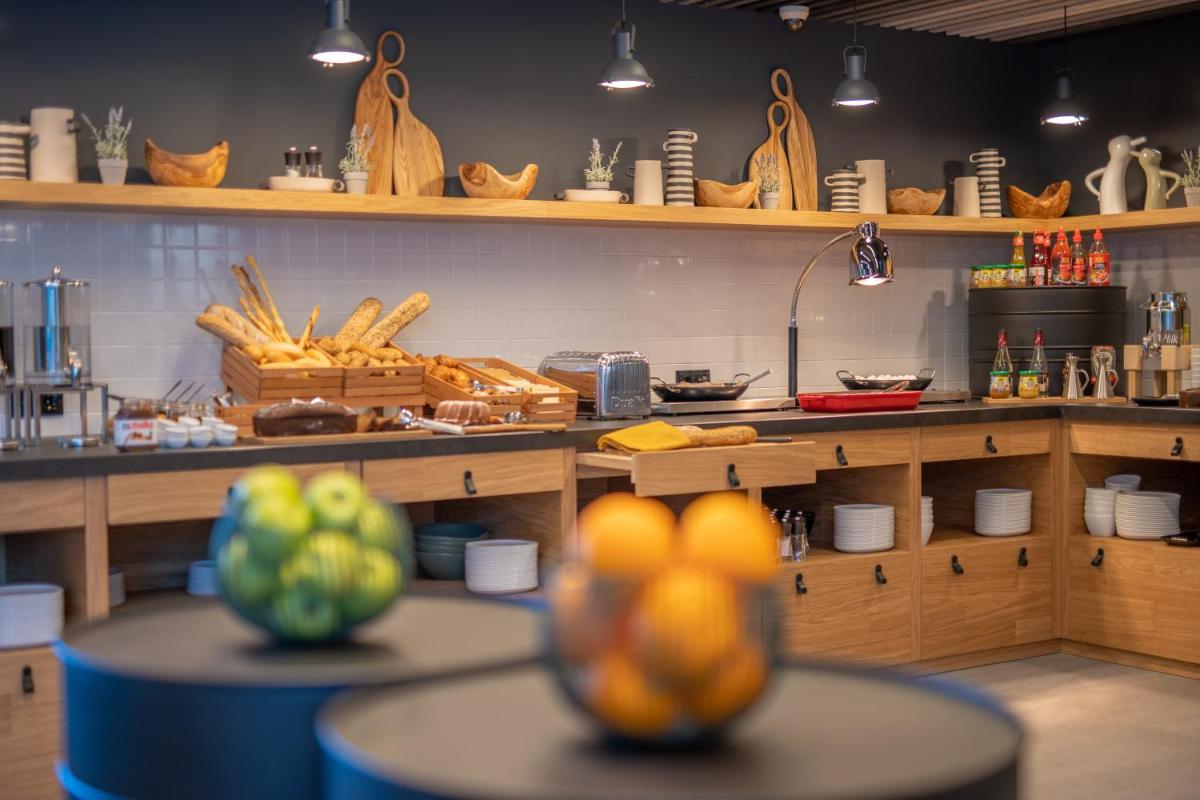 Radius Hotel Tbilisi - Housity