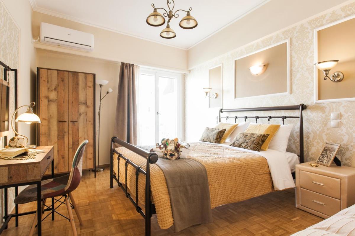 Suitetrails - Museum of Modern Art Rooms in apartment, next to metro Suggrou Fix, walk to Acropolis