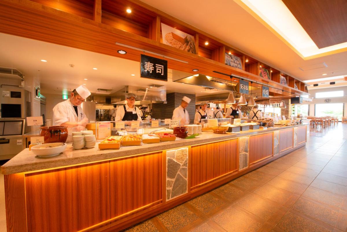 Toyako Manseikaku Hotel Lakeside Terrace - Housity