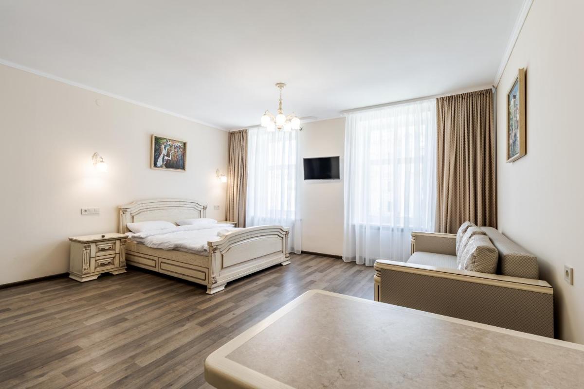 Opera House Apartment 3 - Housity