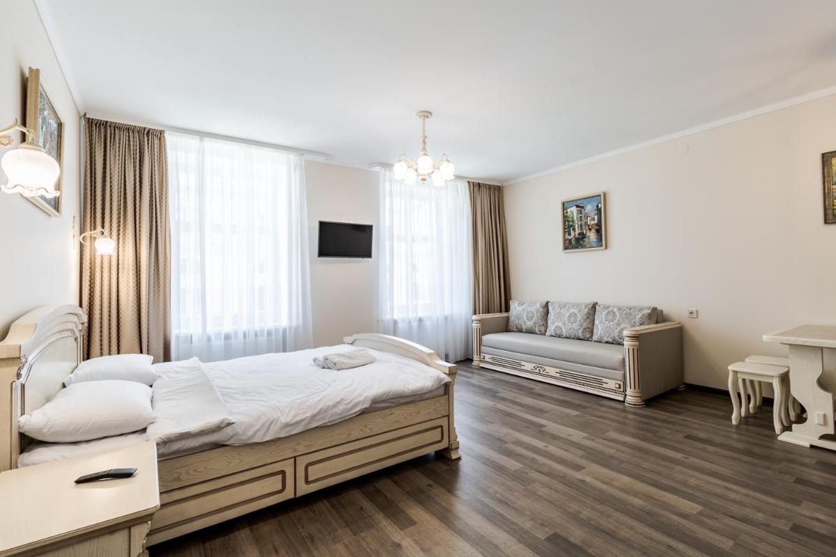 Opera House Apartment 3 - Housity