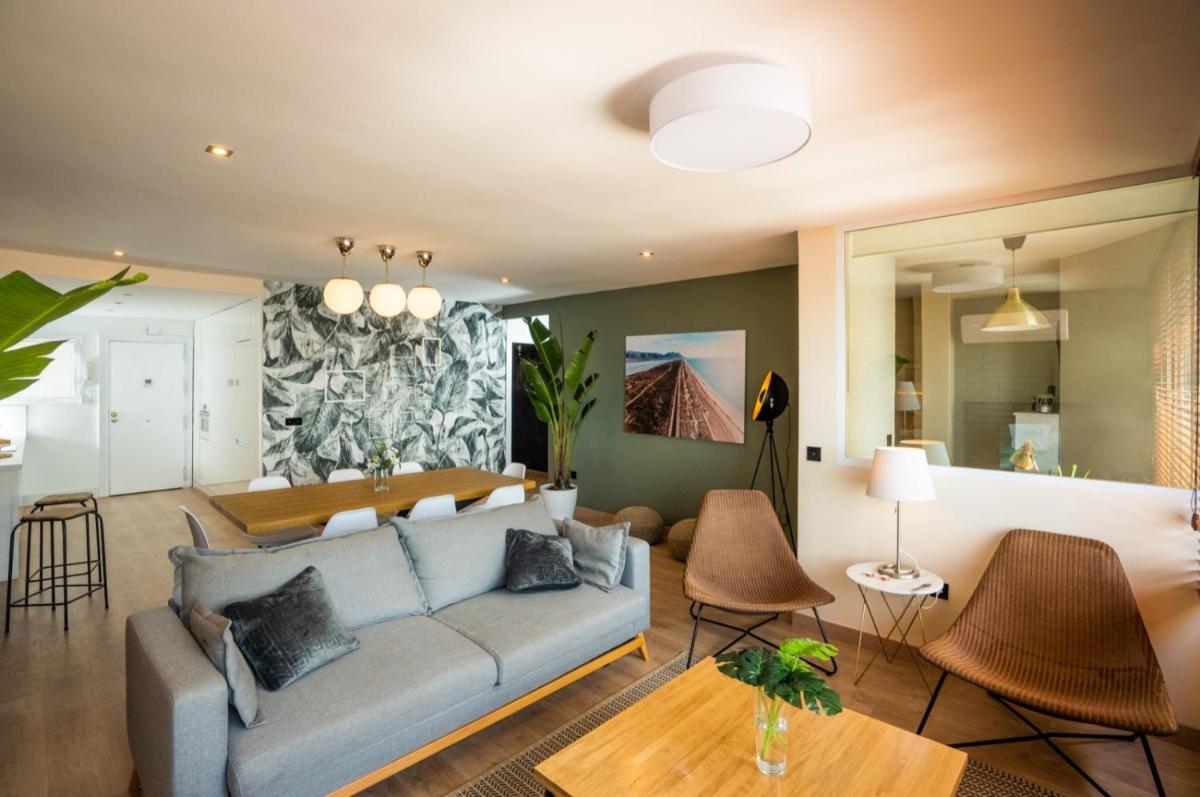 Level 11 Apartment - Housity