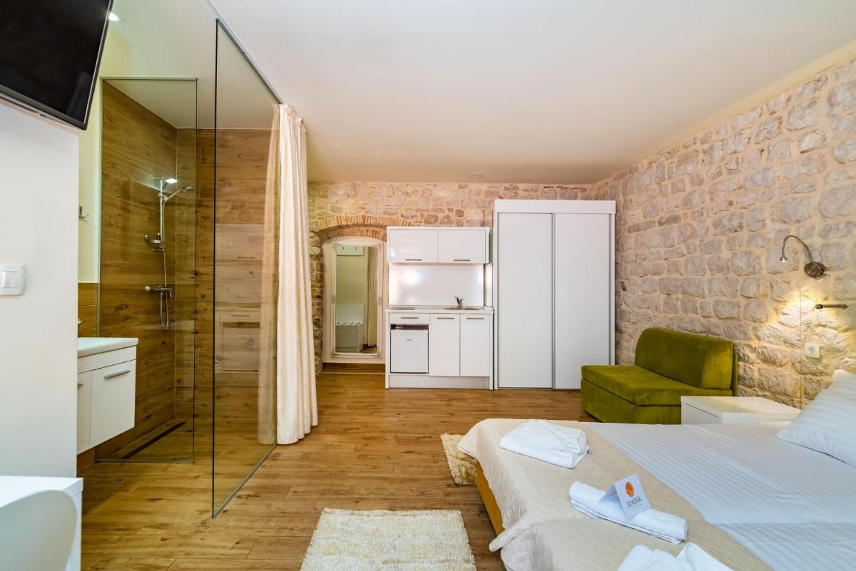 Idassa Atrium rooms - Housity