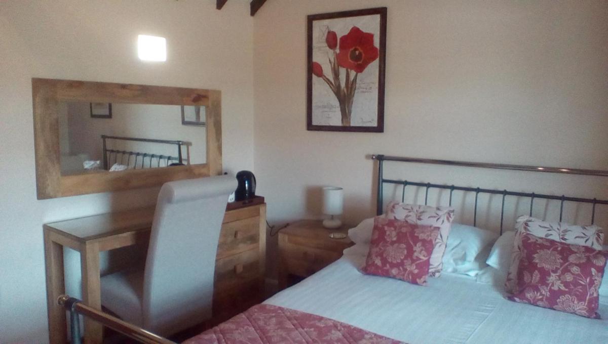 The Lincolnshire Poacher Inn - Housity