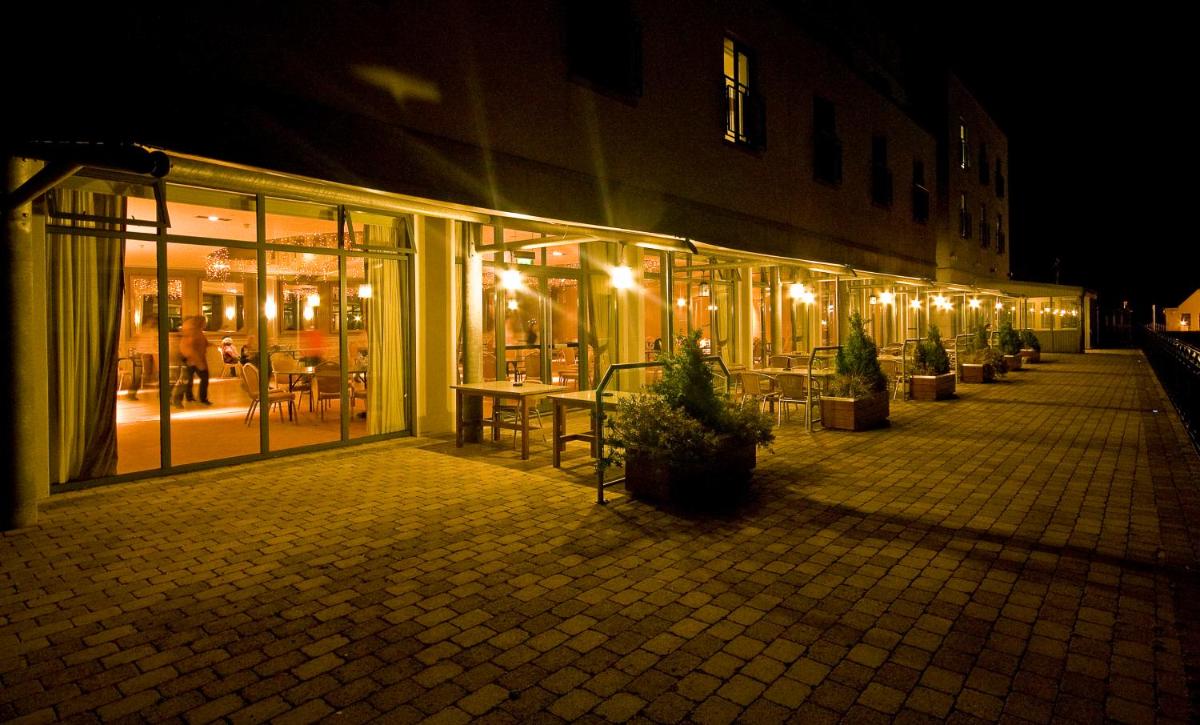 Suitetrails - The Parkview Hotel