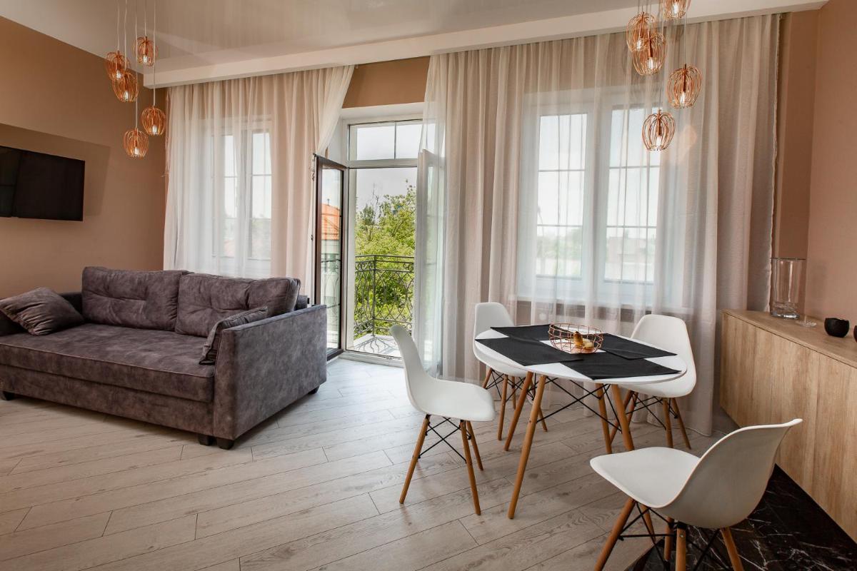 INN Royal House #1 - Housity