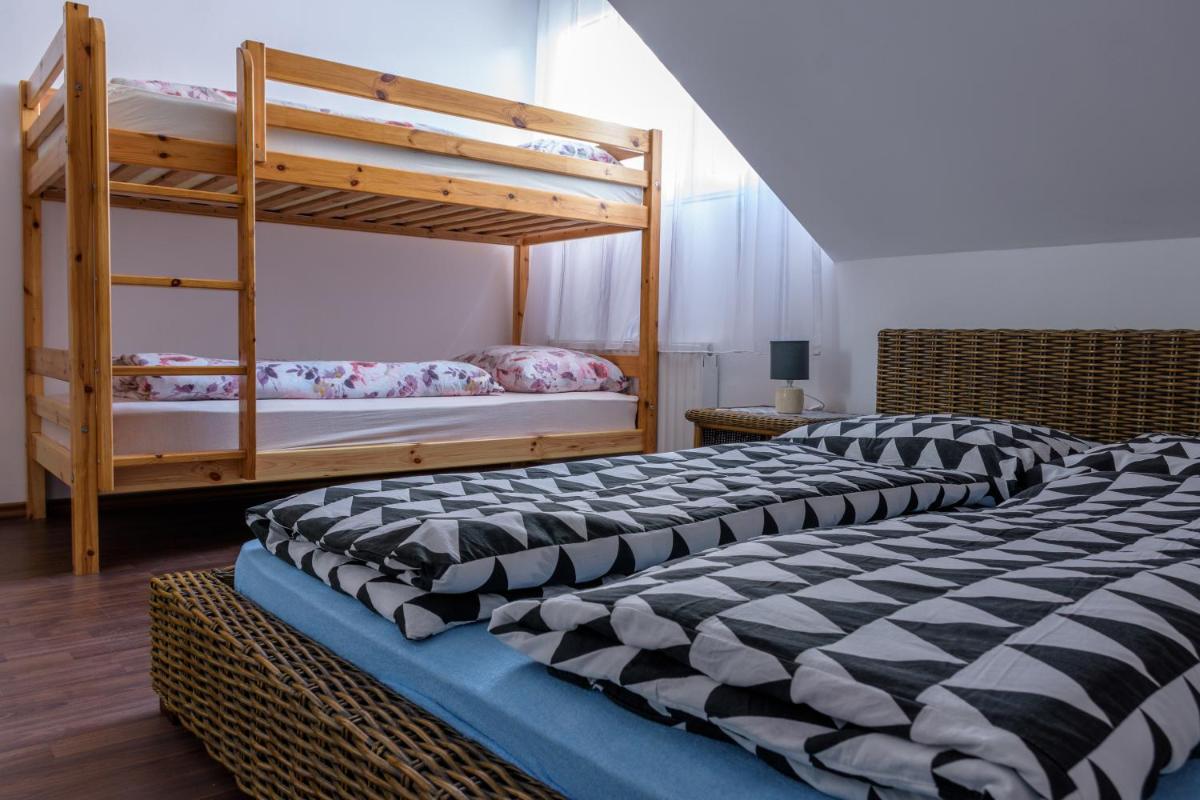 Apartmaji SLATENIK - Hizvo
