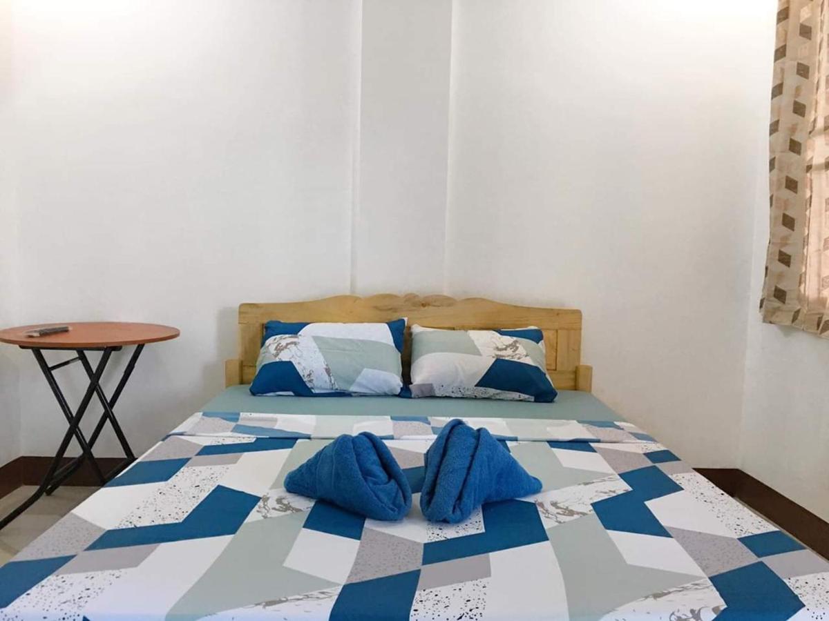 Za Priscila Tourist Inn - Housity