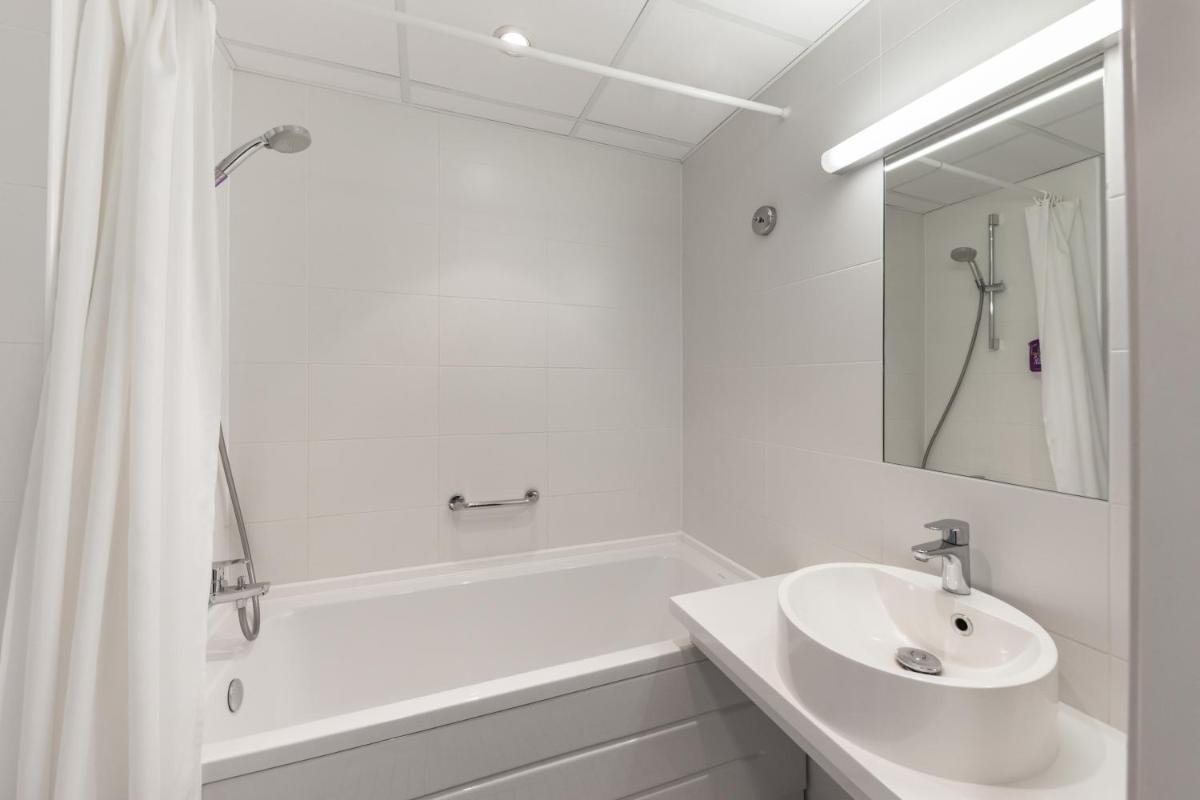 Park Inn by Radisson Meriton Conference & Spa Hotel Tallinn - Housity