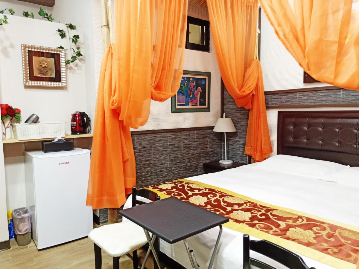 Maple House - Housity