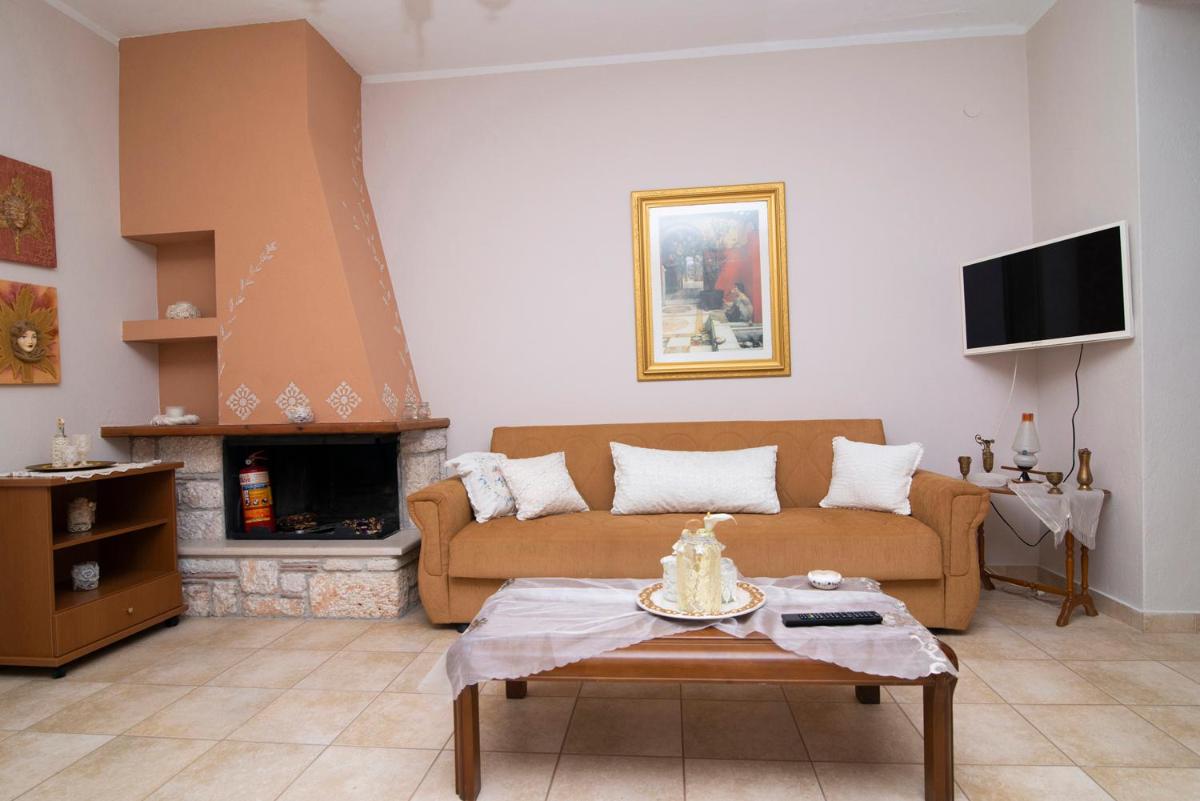 Aris Apartment - Housity