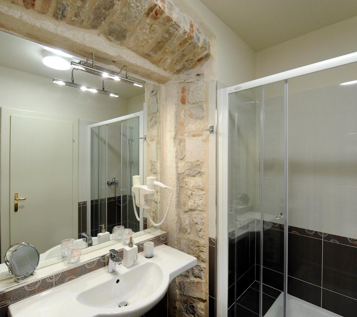 Suitetrails - Palace Augubio