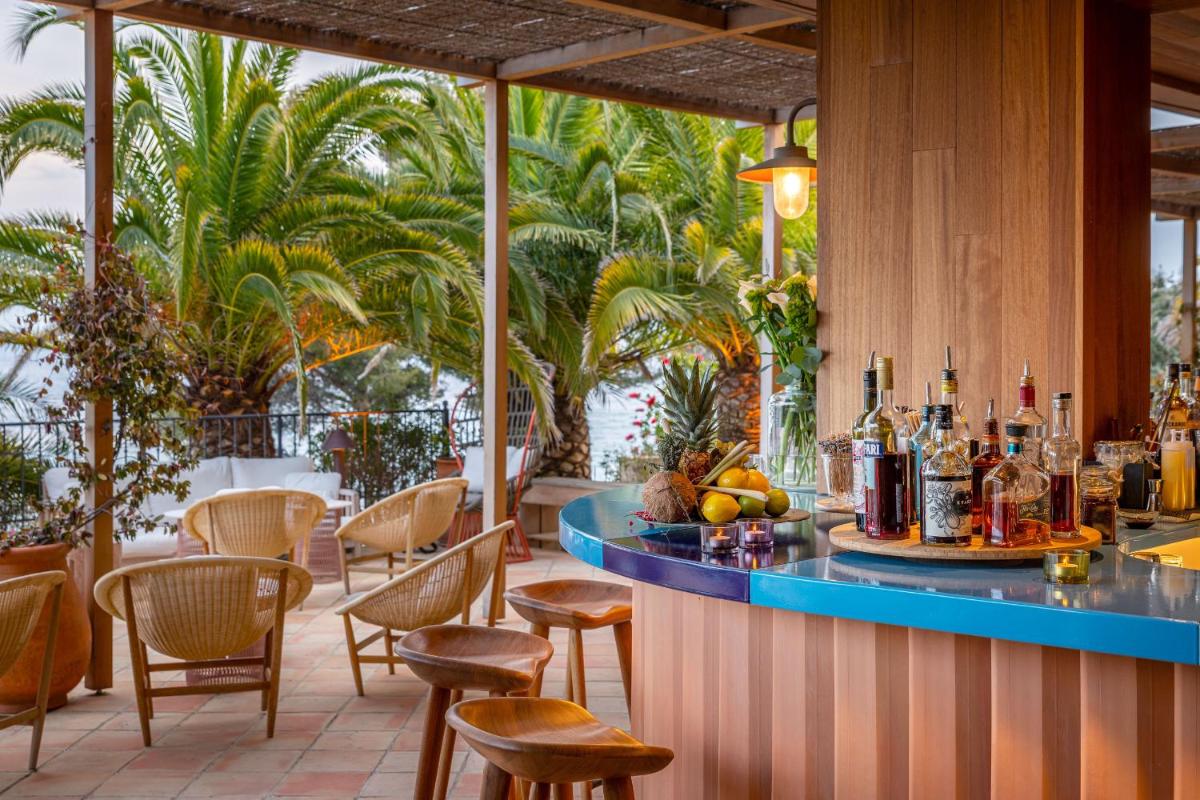 Boissons dans l'établissement Hôtel Le Bailli De Suffren