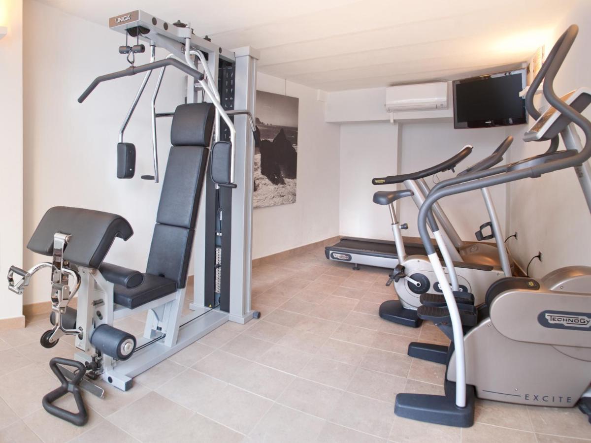 Gimnasio o instalaciones de fitness de Hotel Villa del Mar