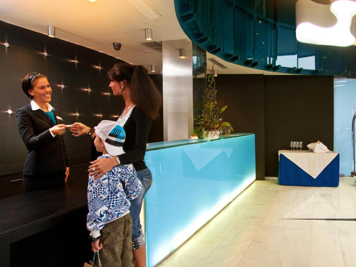 Clientes alojados en Hotel Villa del Mar