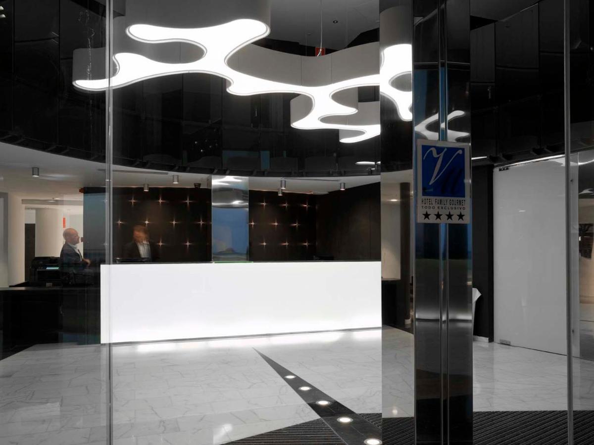 El vestíbulo o zona de recepción de Hotel Villa del Mar