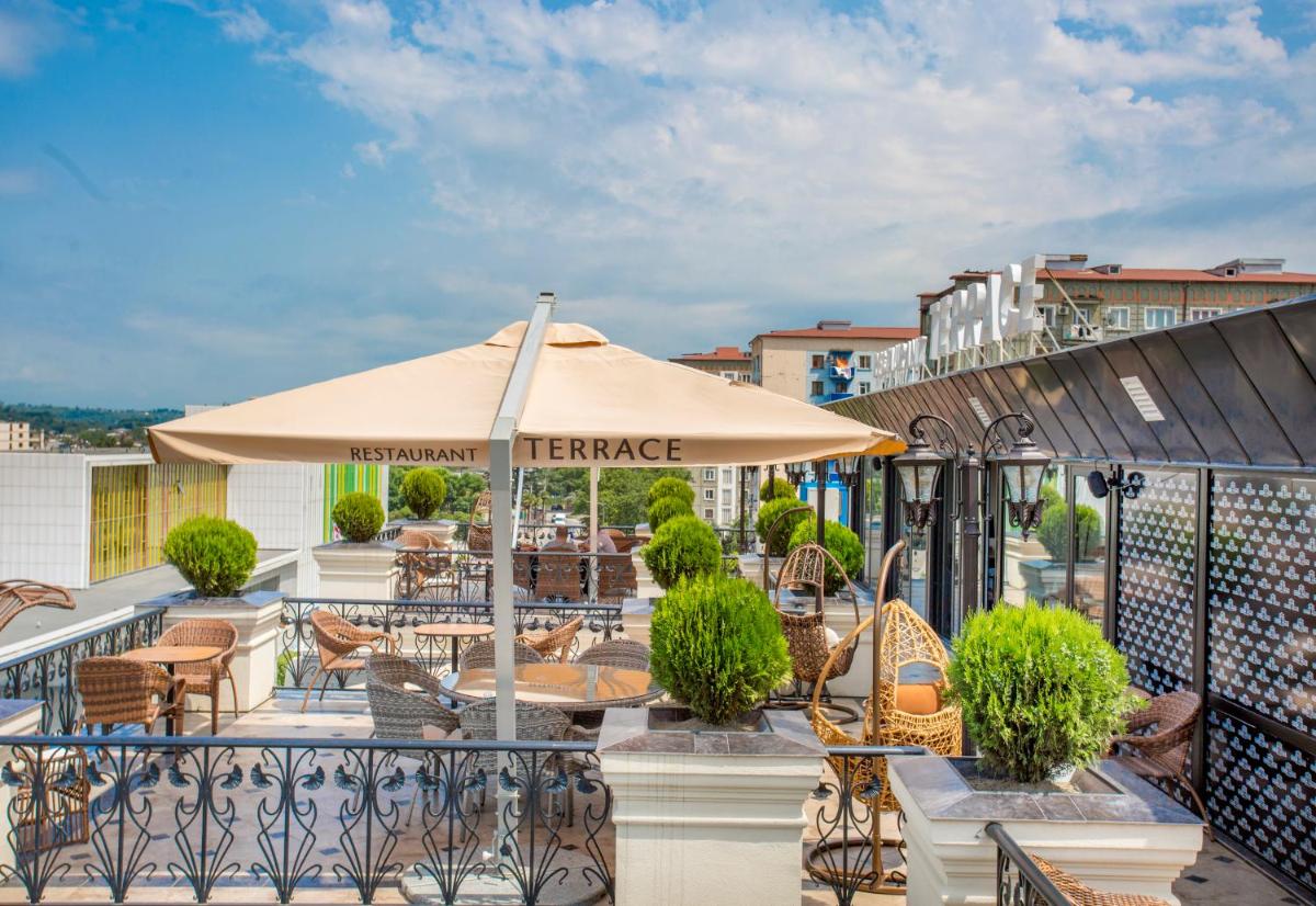 Garden Palace - Housity