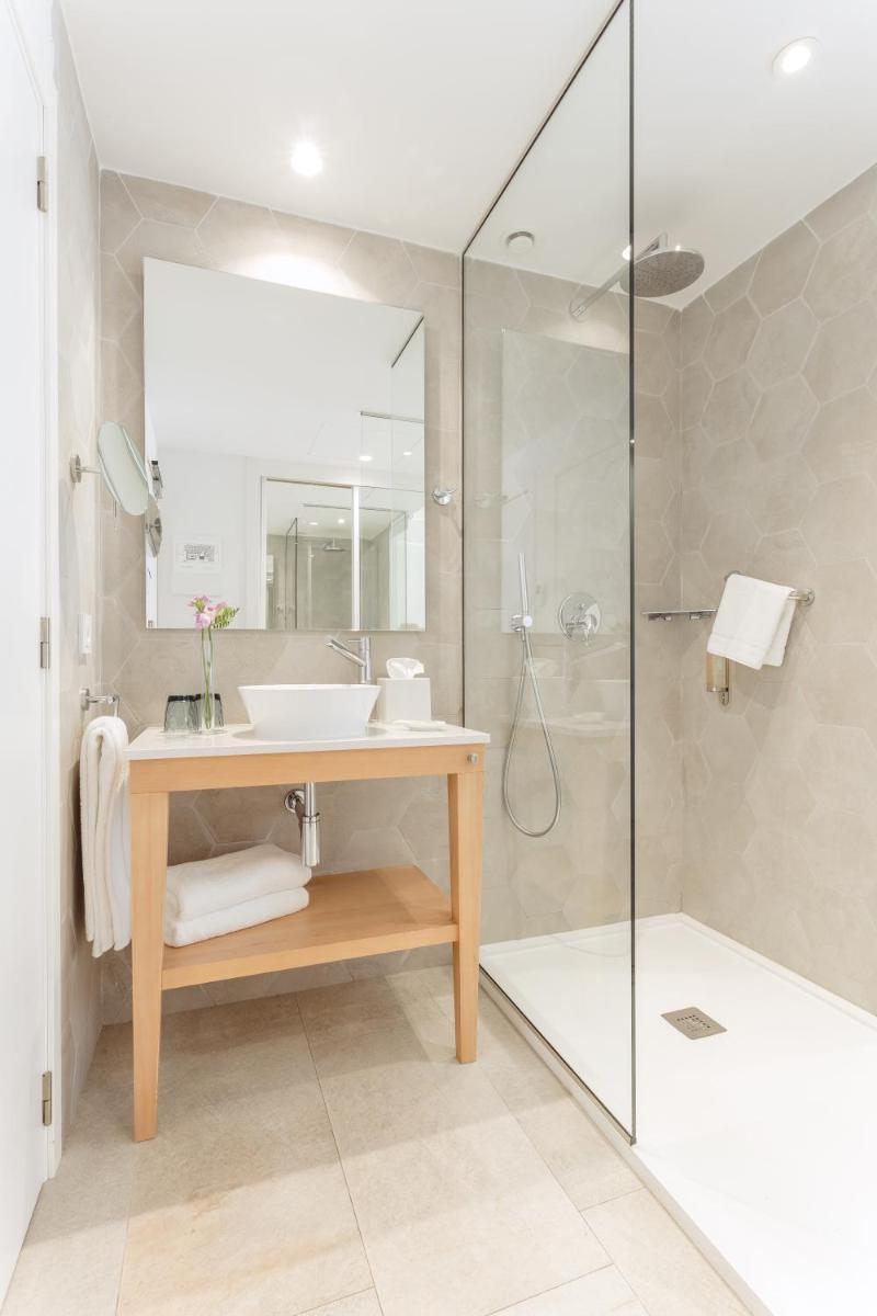 Un baño de Myseahouse Flamingo - Adults Only 4* Sup
