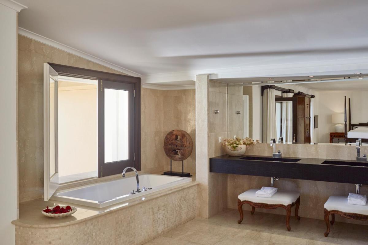 Uma casa de banho em Vila Joya