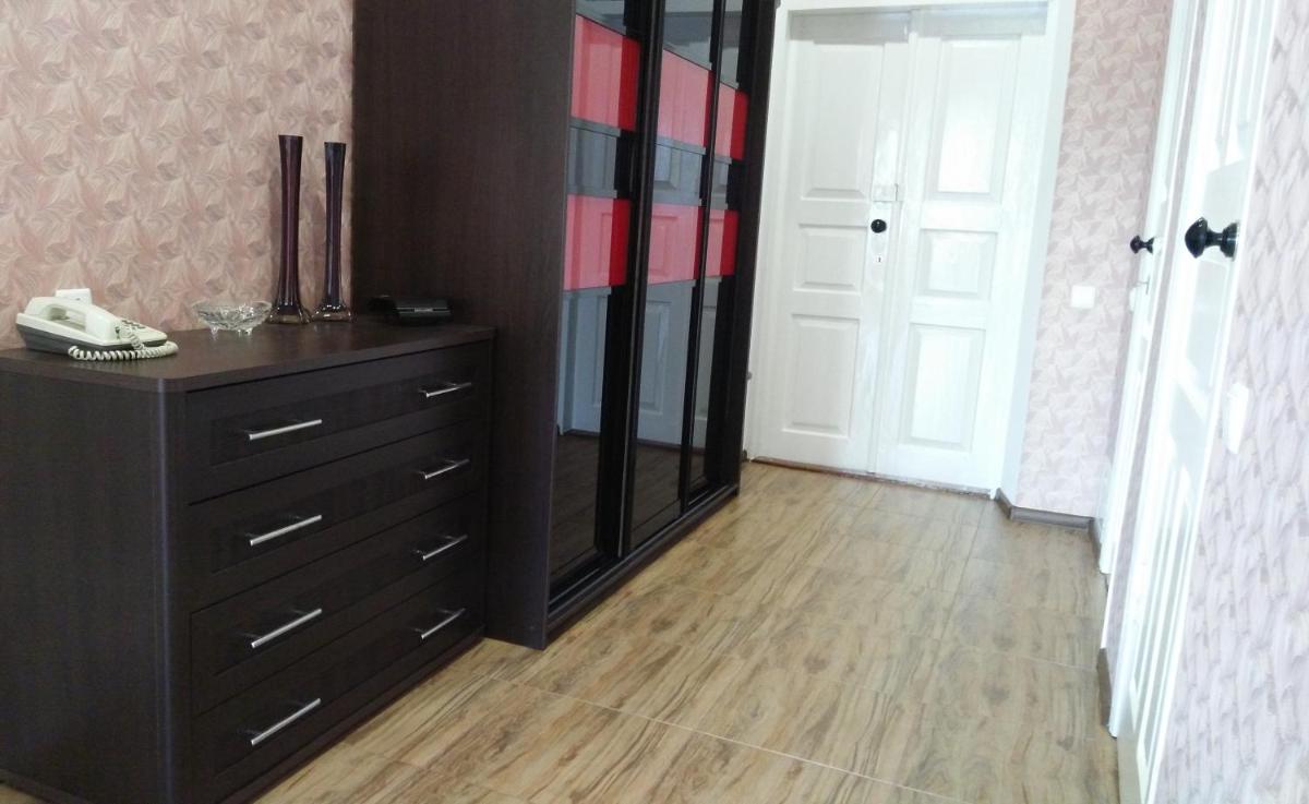 separate [ROOM] homestay in a [private house], facilities SHARED with owner - Housity