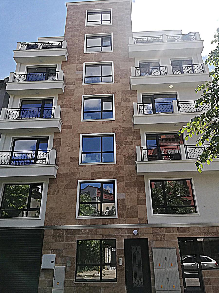 Suitetrails - Apartments Ilarion in City Center