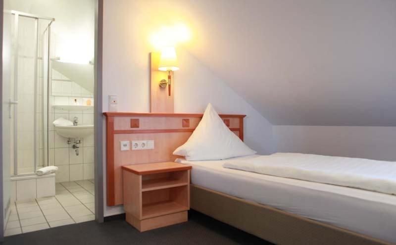 Hotel Wetterau - Self-Check-In - Housity