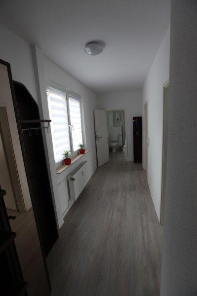 Helle Ferienwohnung an der Rheinpromenade 50 qm - Housity