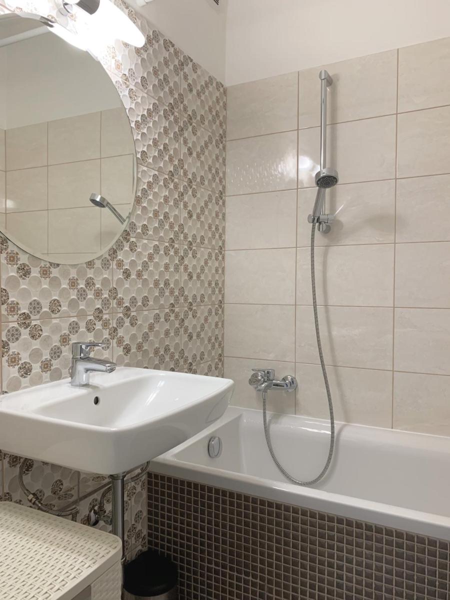 Egyetemváros B. Apartman - Housity