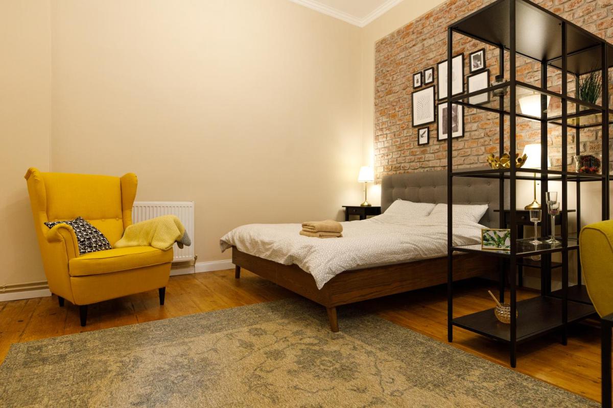 Stylish Flat in the Heart of Historical Center - Housity