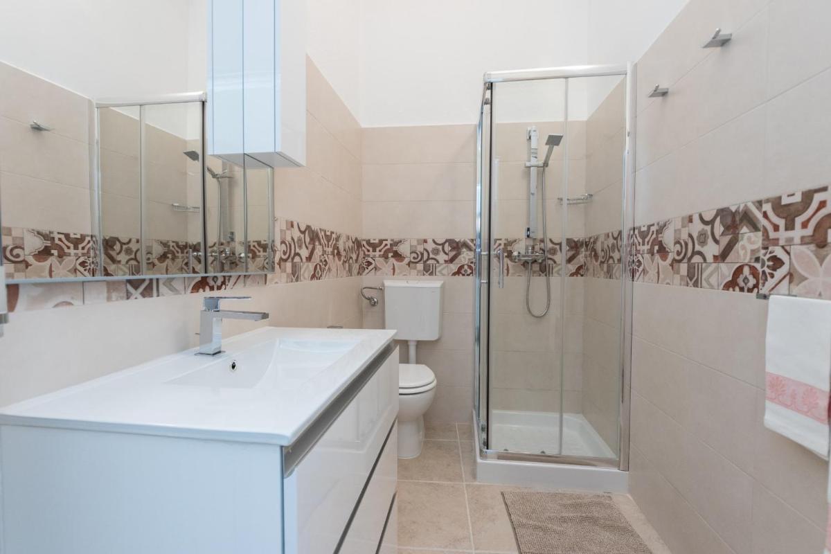 dRooms. - Housity