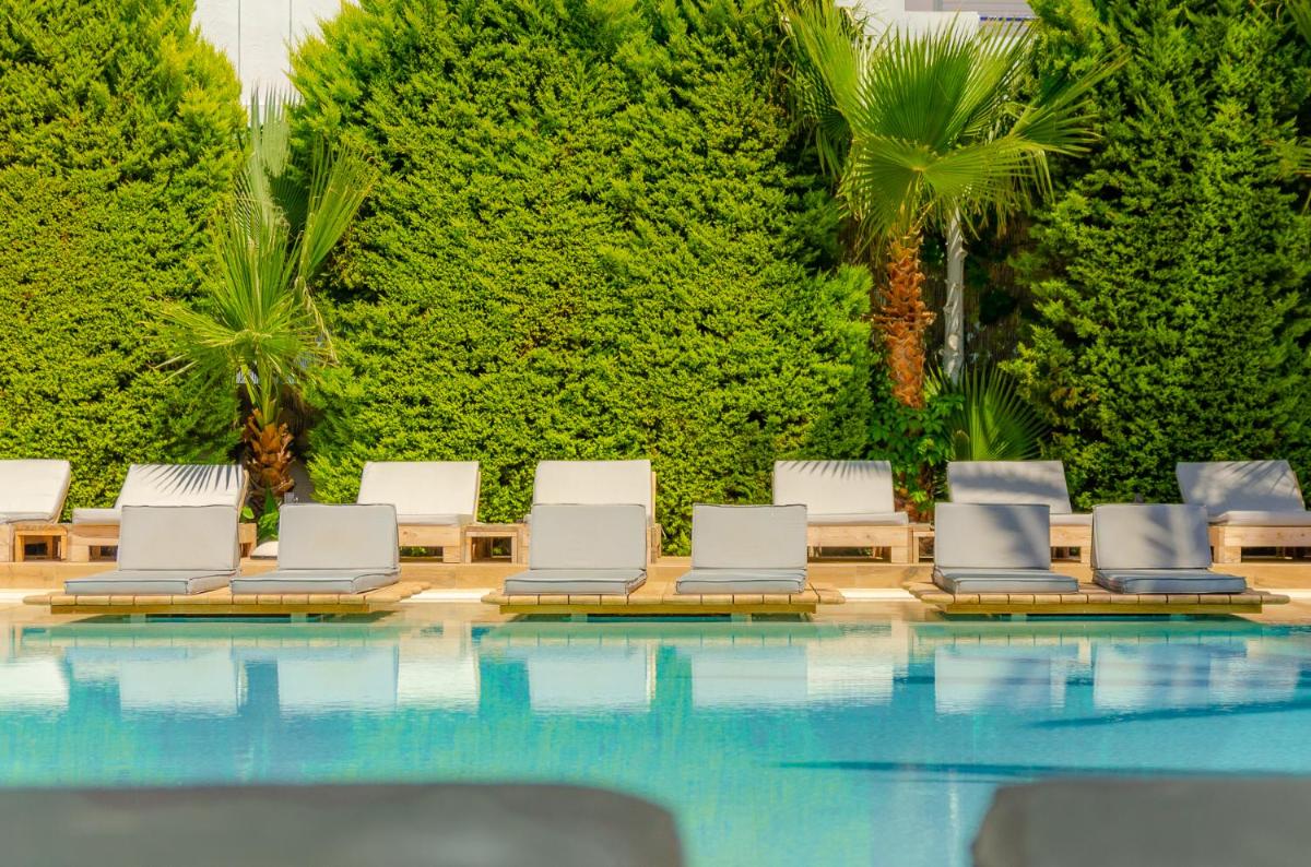 Drossia Palms Hotel and Nisos Beach Suites - Housity