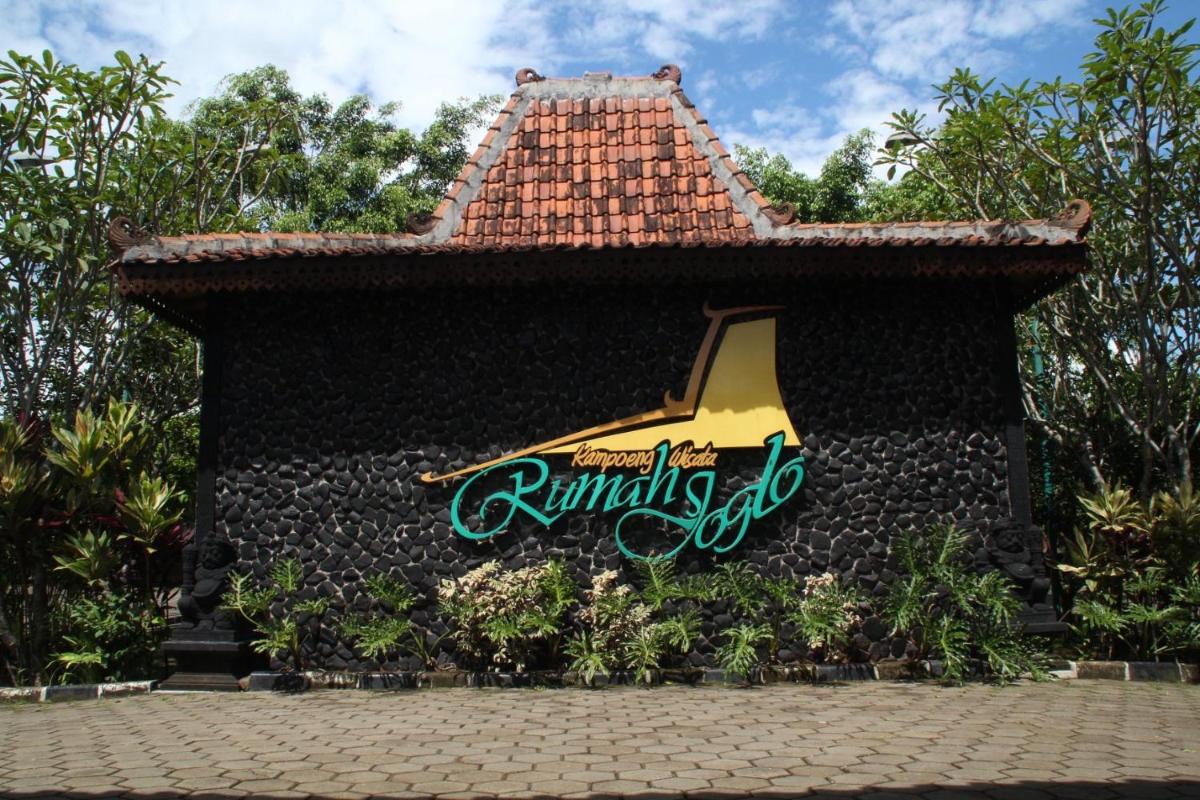 Kampoeng Wisata Rumah Joglo - Housity