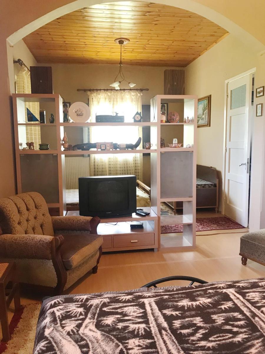 Electra's Guesthouse - Housity