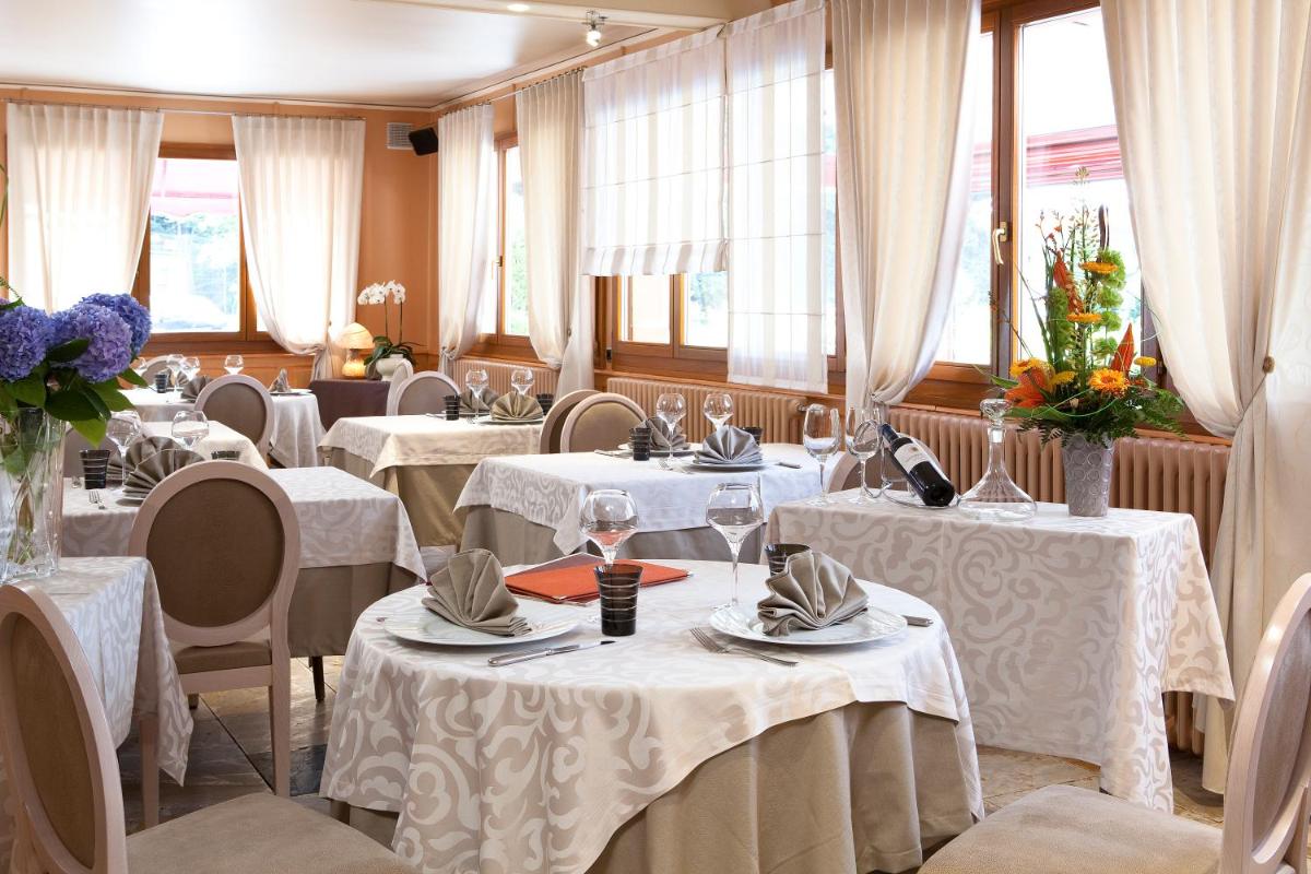 Le Rhien Hôtel-Restaurant - Housity
