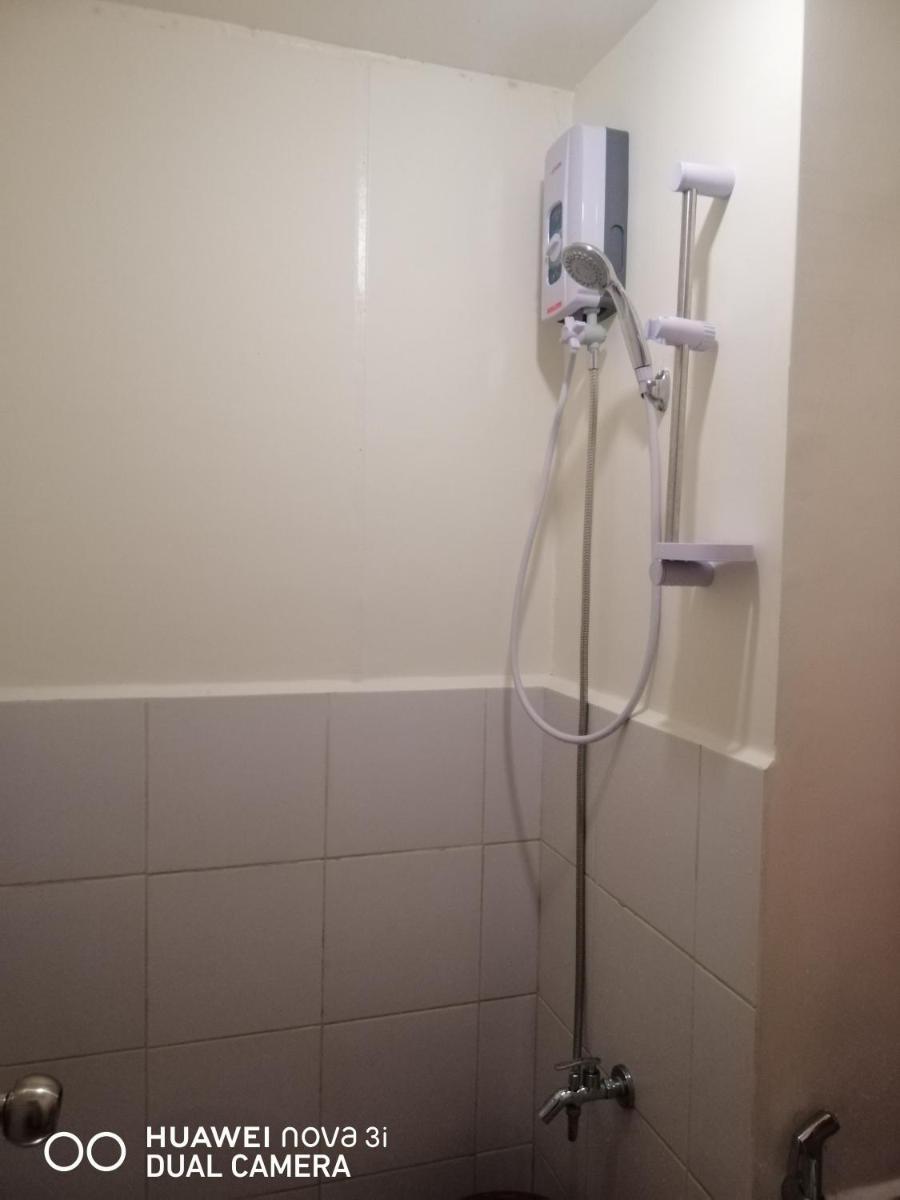 Macks Awesome Place 05 with Netflix and FastUnliwifi - Housity