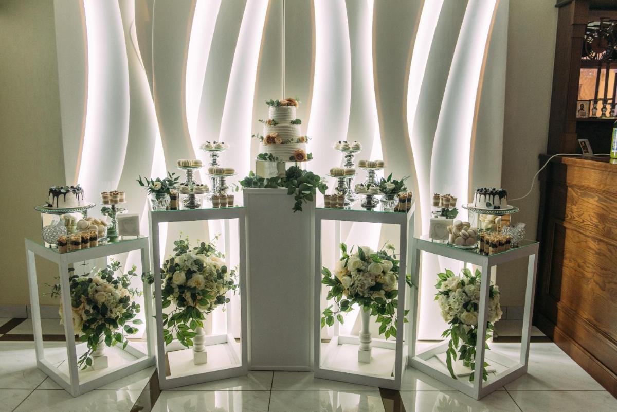 Hotel Korona - Housity