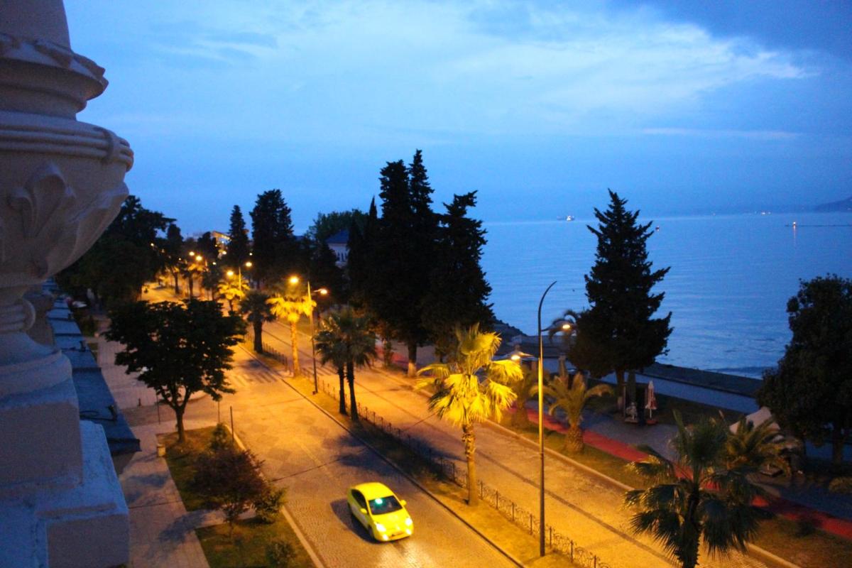 Boutique Hotel 32 - Housity