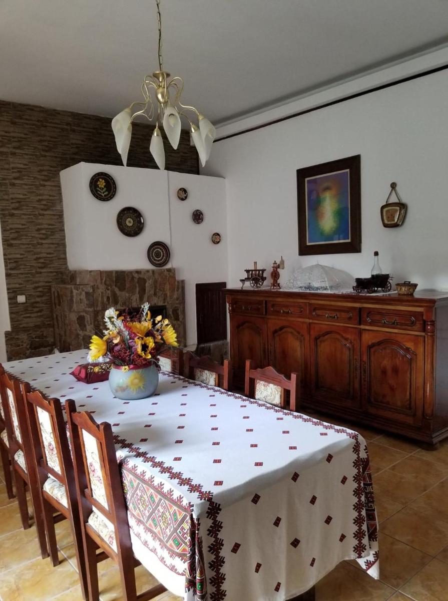 Pensiunea Liana - Housity