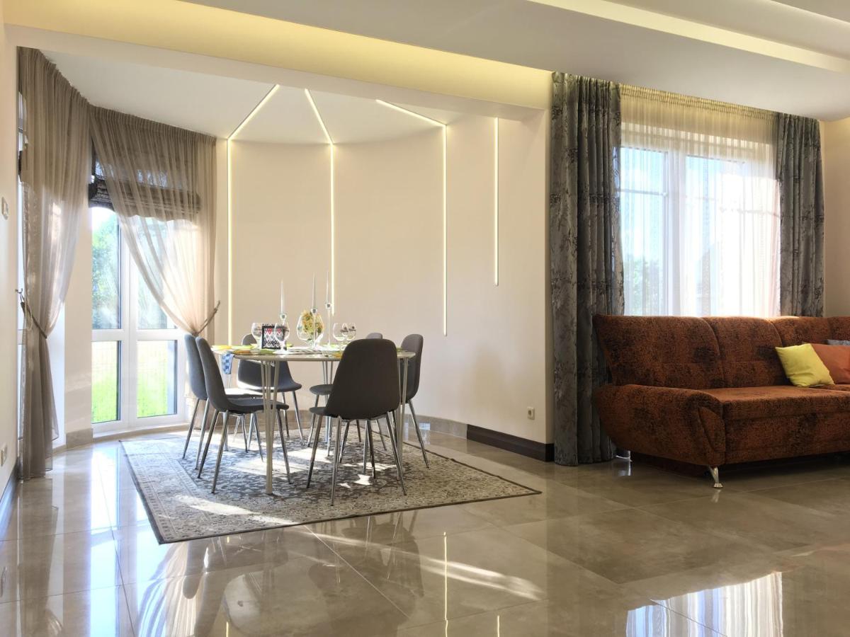 Radvi House - Housity