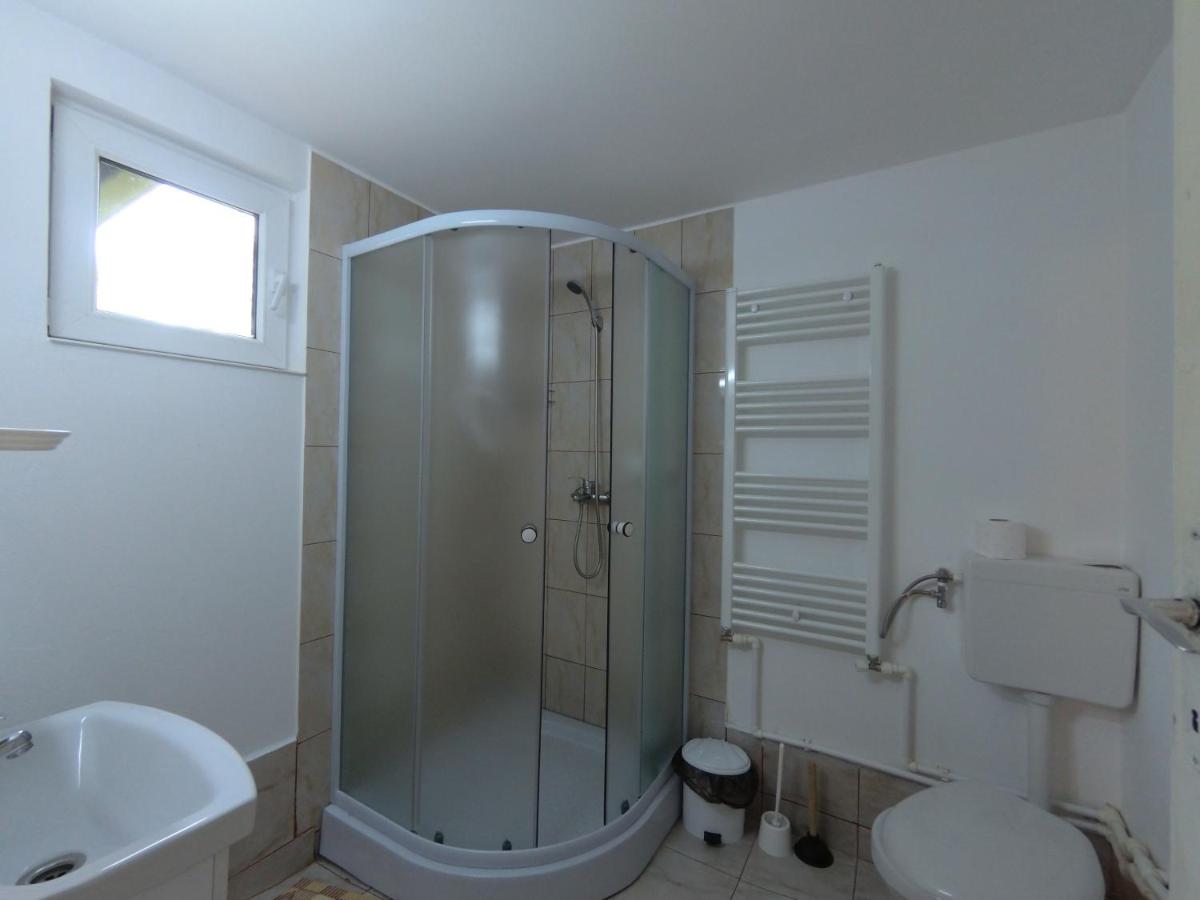 Breb 418, Casa Opris - Housity
