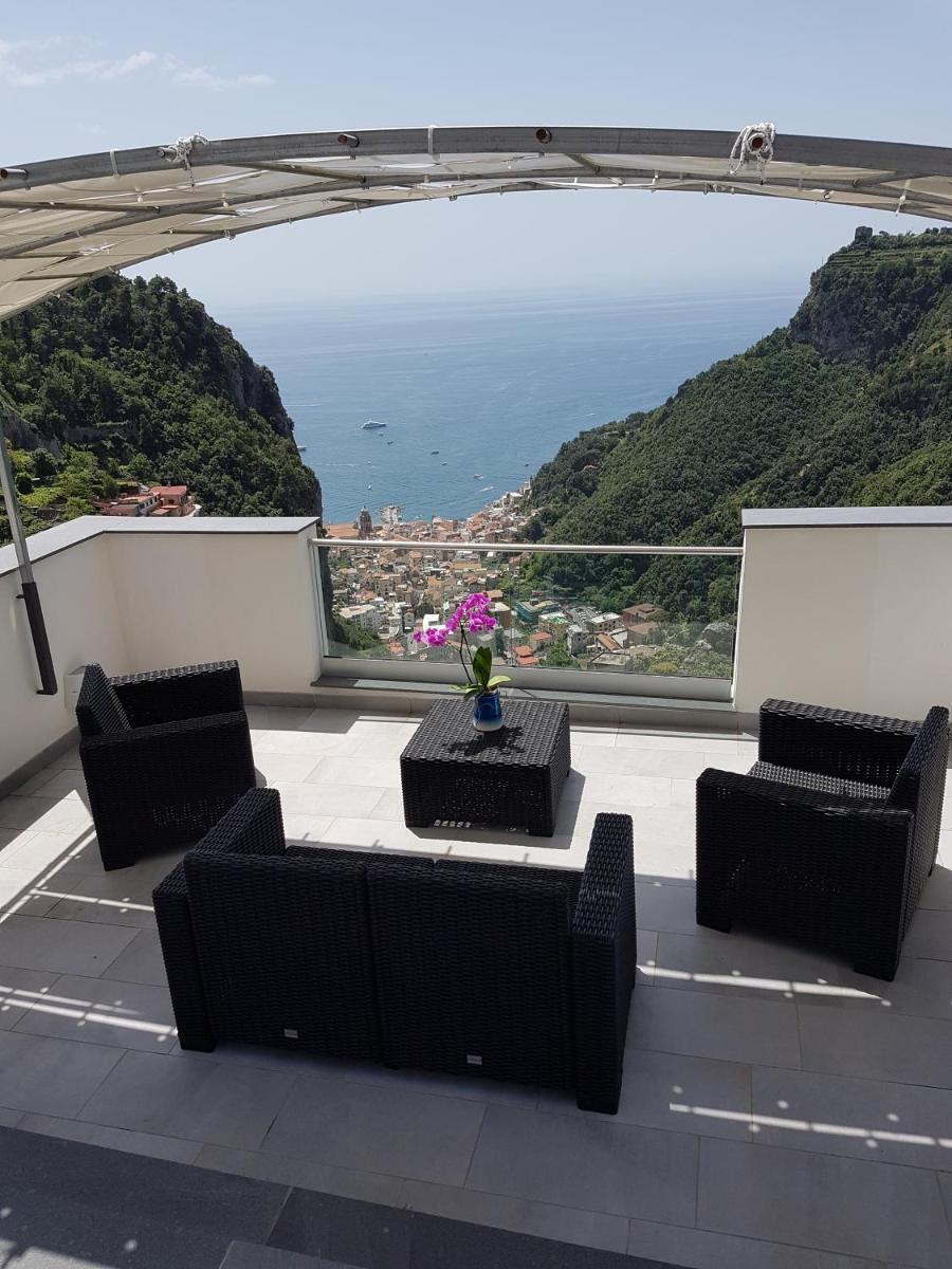 Admiring Amalfi - Housity