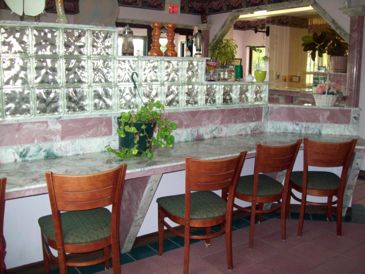 Western Inn Express - Housity